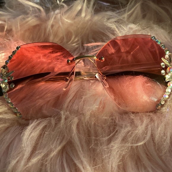 Fashion, Sonny’s - Picture 4 of 4